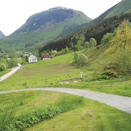 Semesterbostad Four-bedroom Holiday In *